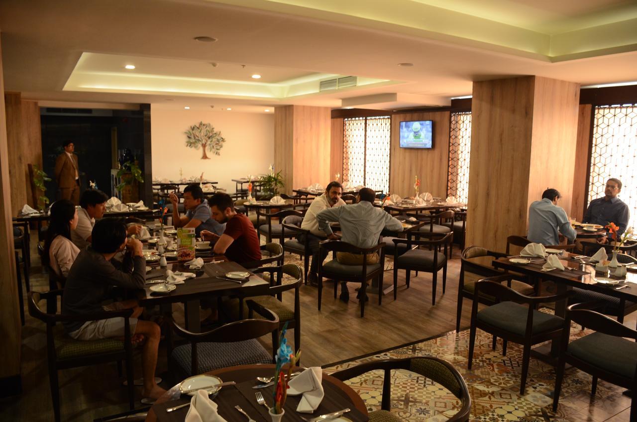 Grand Palm Hotel Lahore Exterior foto
